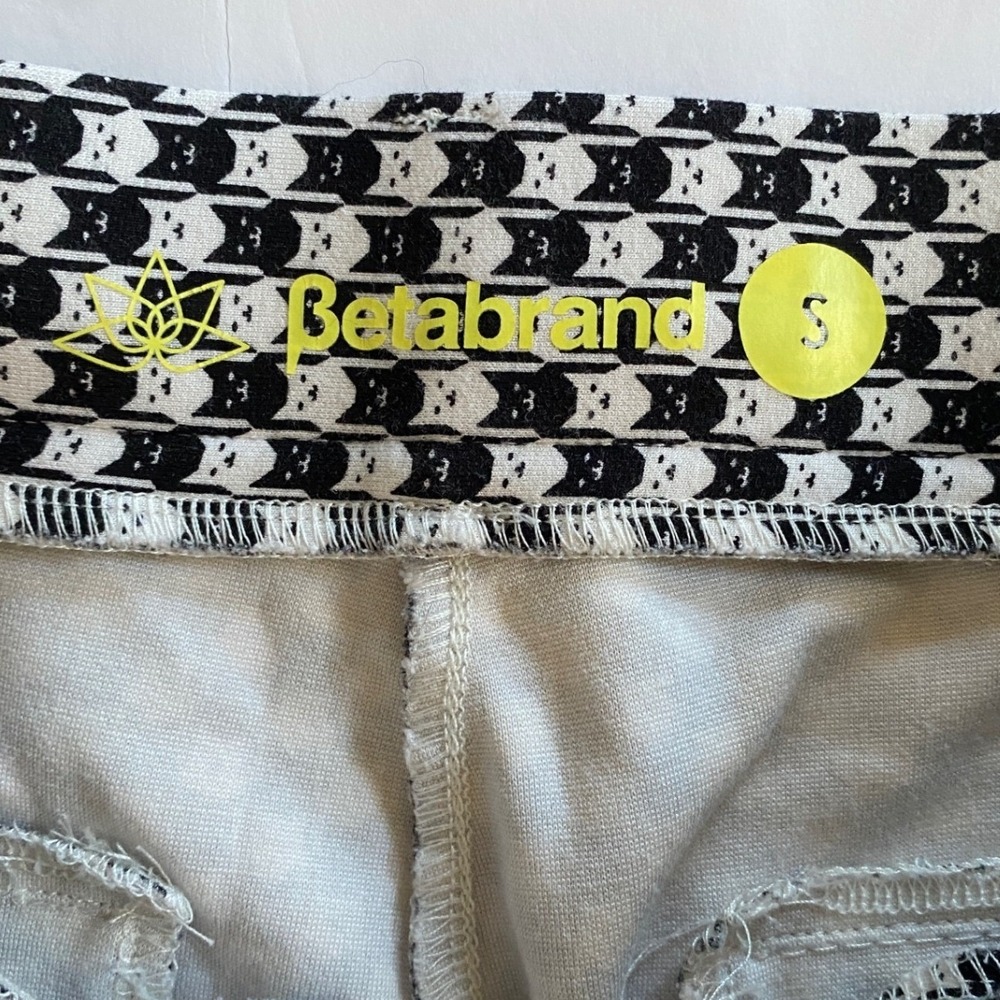 Black White Cat Pattern Novelty Print Betabrand Womens Stretch Pants Size S- EUC - Picture 5 of 10